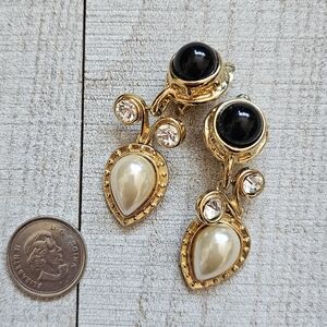 RARE 1980's Modle Dangle Earrings. Gold  With Rhinestones, Faux Onyx & Pearl.